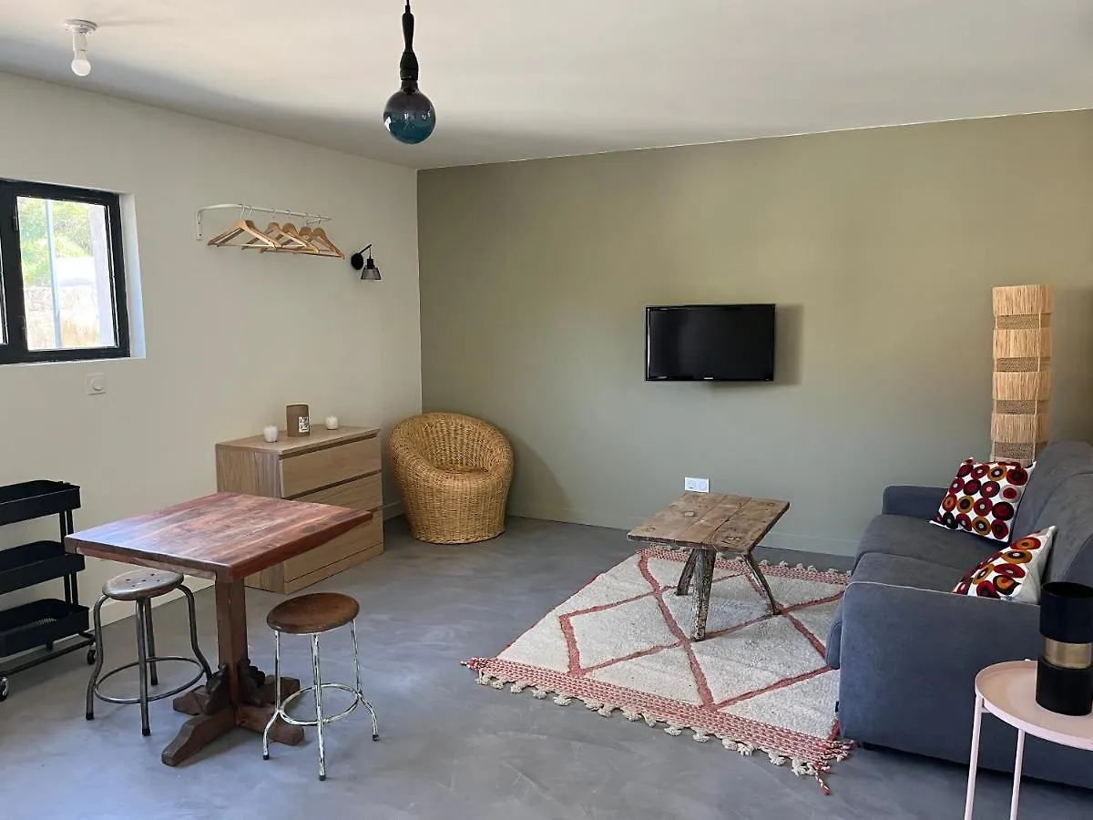 Appartement Studio dans les Alpilles à Fontvieille